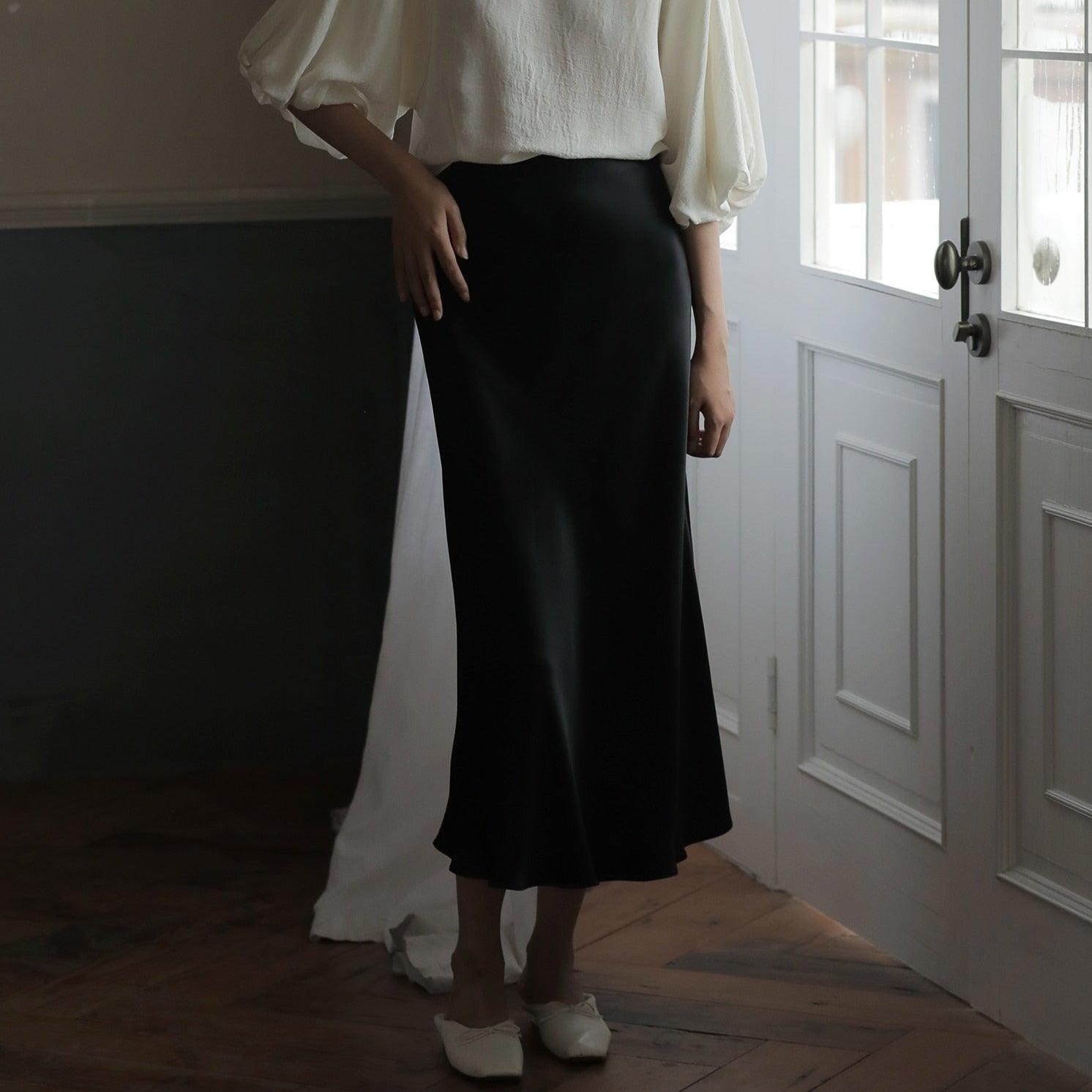 Akira Satin Midi Skirt - Black / S - Be My Shine